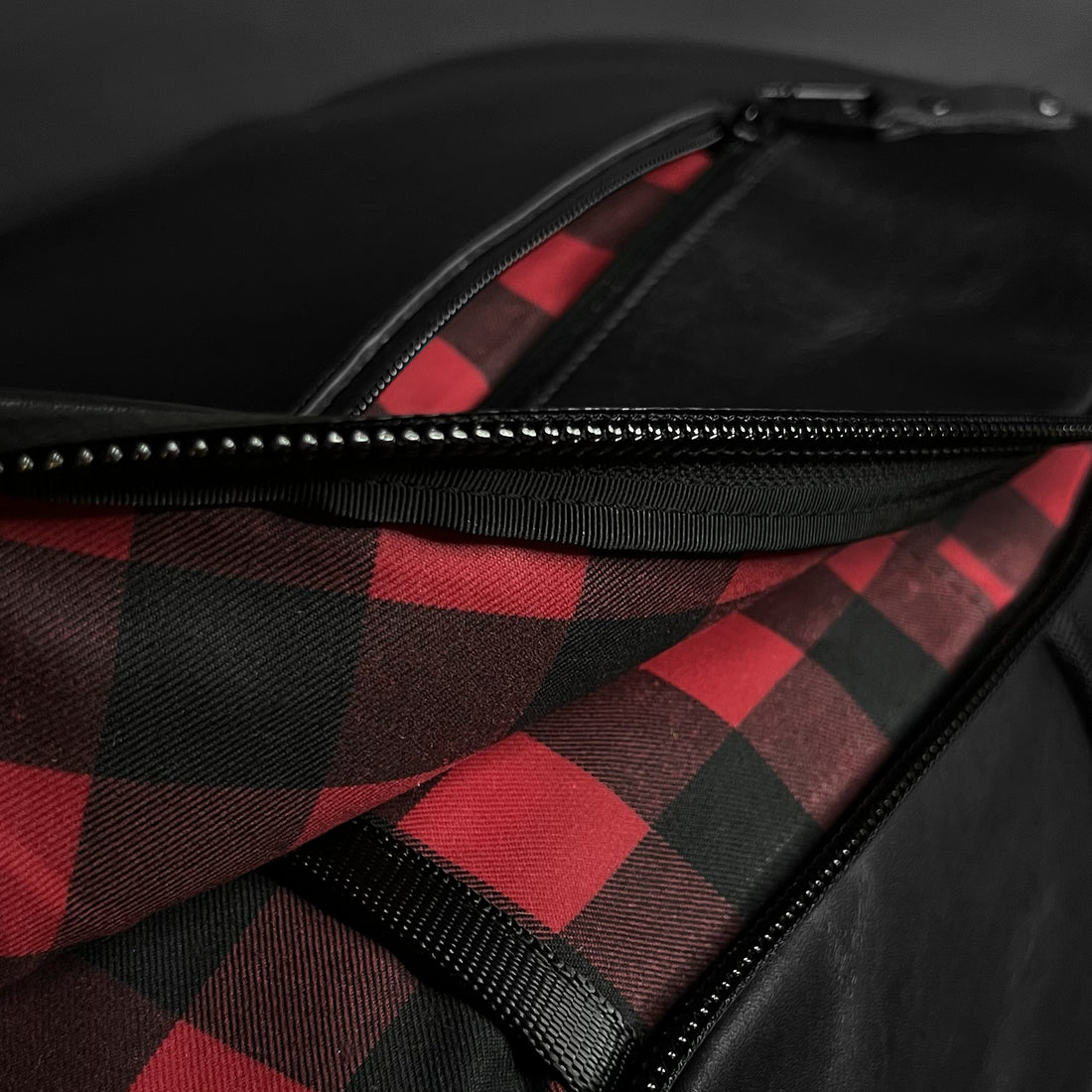 Bucktown Full Horween Essex Rookery Leather Bundle x TexWax™ Buffalo Plaid Wax Canvas