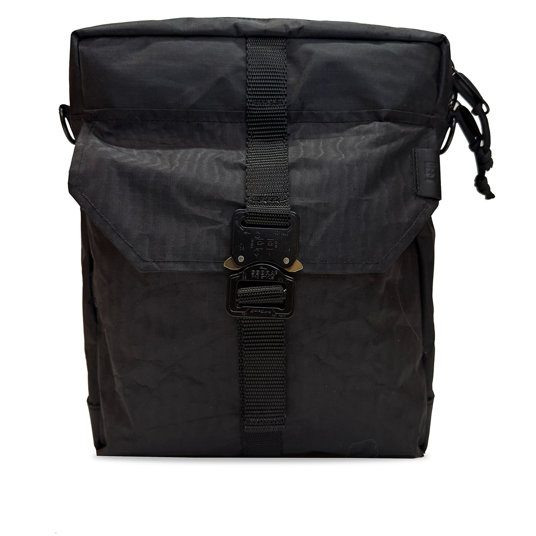 Defender DayTripper / INVERTED Black Dyneema® x Coyote X-Pac™ Lining / Ships in 6-10 Weeks