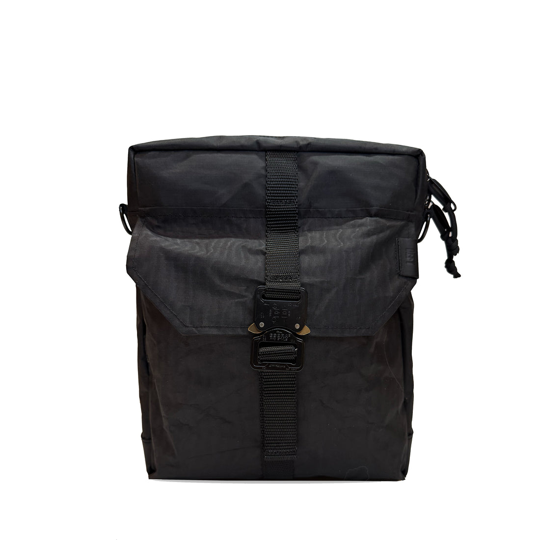 Defender DayTripper / INVERTED Black Dyneema® x Coyote X-Pac™ Lining / Ships in 6-10 Weeks