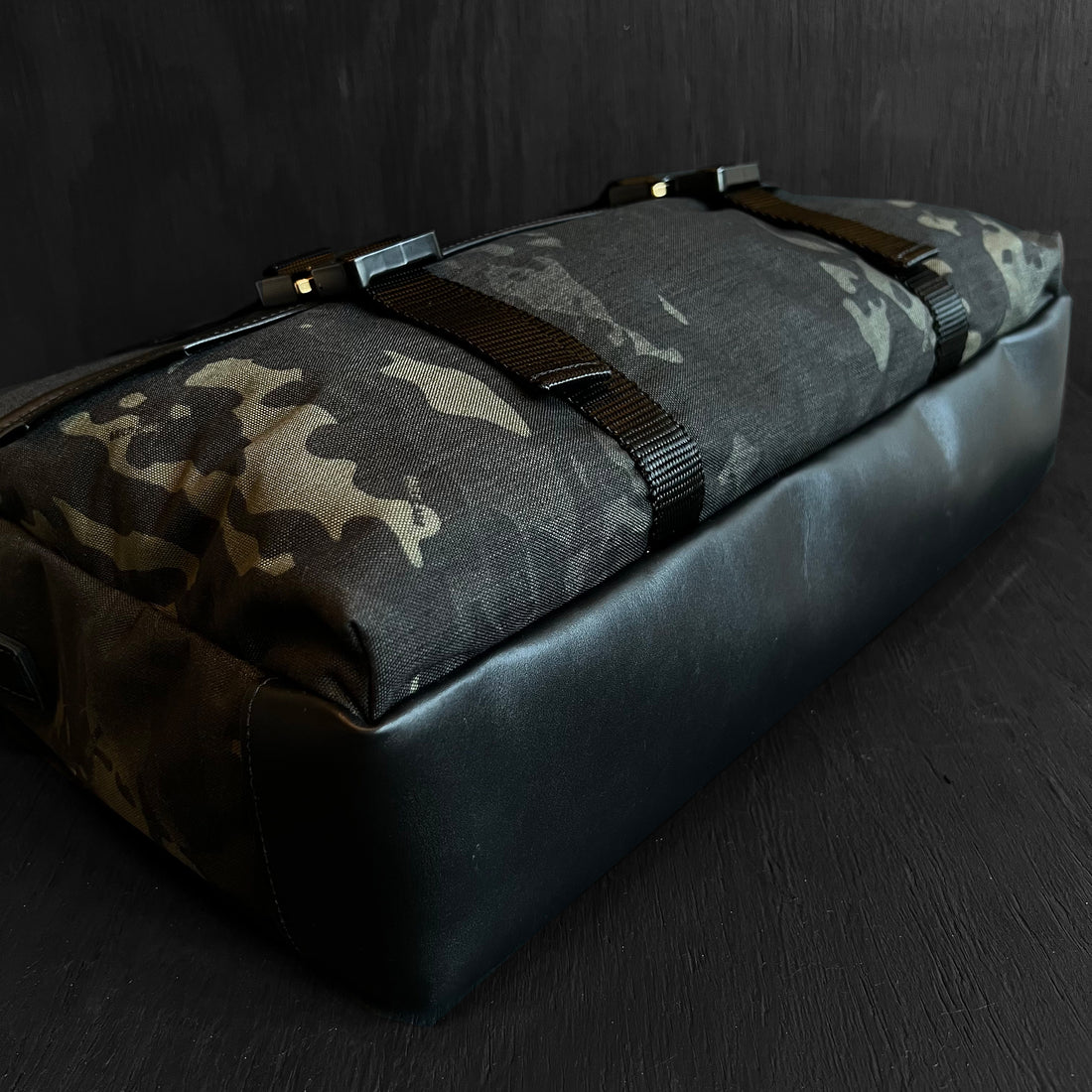 Defender Rogue Camo MultiCam Black™ CORDURA® x Coyote X-Pac™ / Low Stock