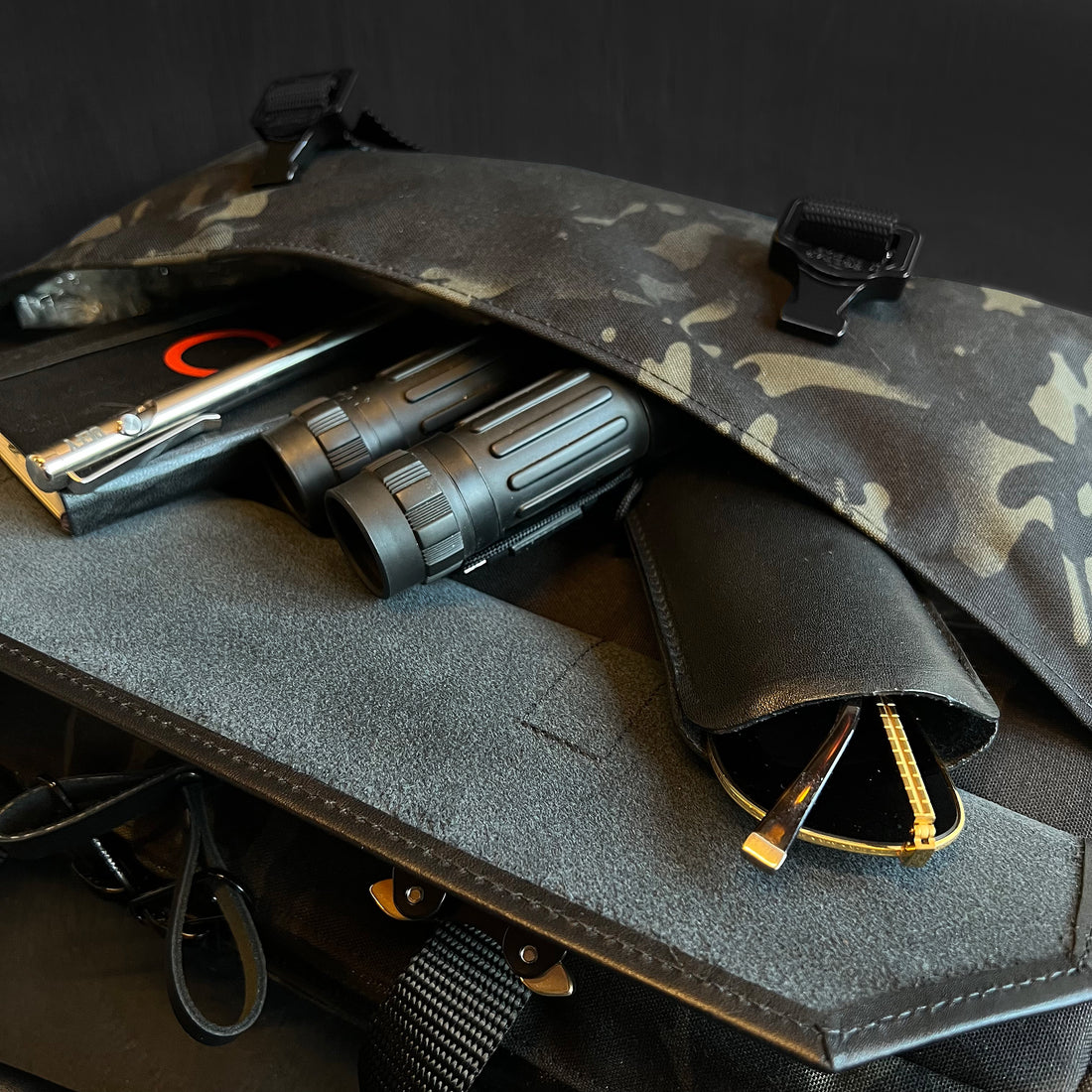 Defender Rogue Camo MultiCam Black™ CORDURA® x Coyote X-Pac™ / Low Stock