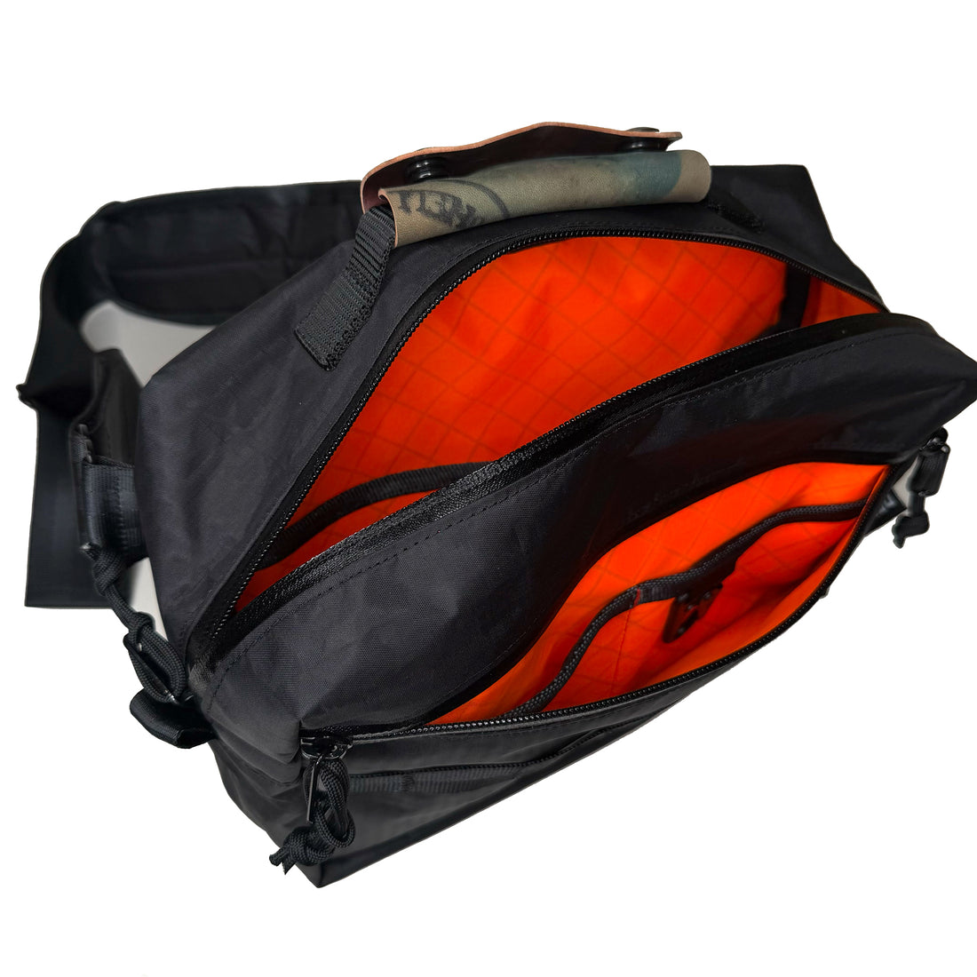 Insidious Jr. Sling Inverted Dyneema® x Blaze Orange X-Pac™ interior / Last 1