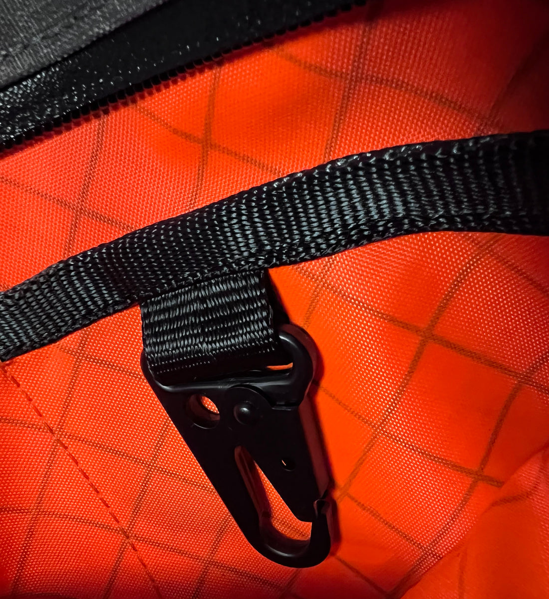 Insidious Jr. Sling Inverted Dyneema® x Blaze Orange X-Pac™ interior / Last 1